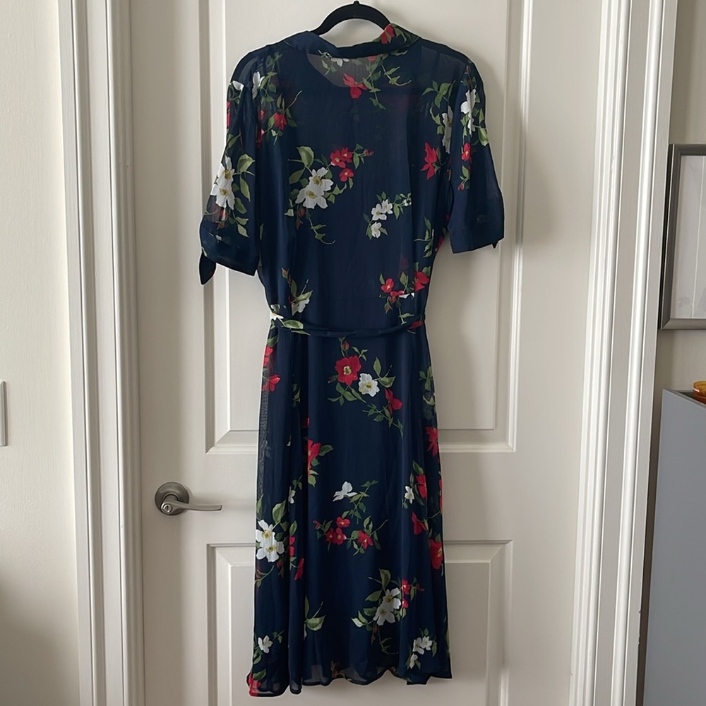 Calvin Klein Floral Shirt Dress - Picture 4 of 16